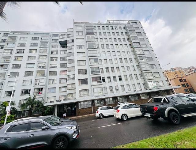 1 BEDROOM APARTMENT FOR SALE IN DURBAN CENTRAL